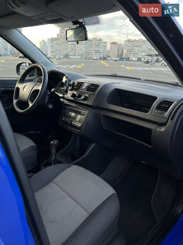 Універсал Skoda Fabia 2009 в Києві