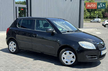 Хэтчбек Skoda Fabia 2008 в 