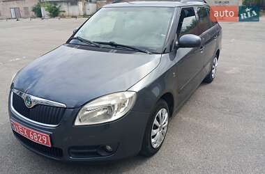 Skoda Fabia 2010 Skoda Fabia 2010
