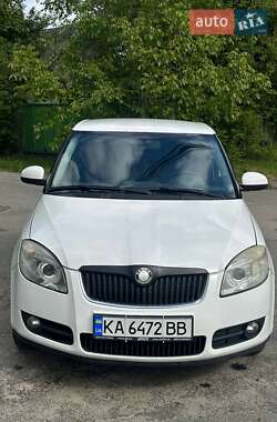 Хэтчбек Skoda Fabia 2008 в 
