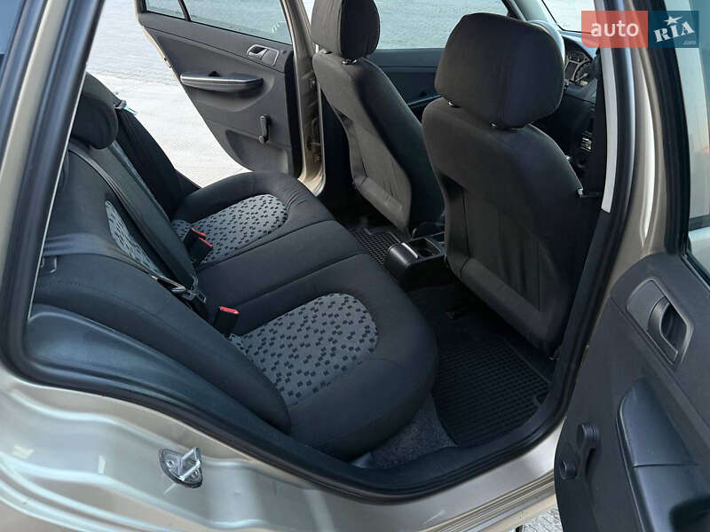 Универсал Skoda Fabia 2005 в Харькове