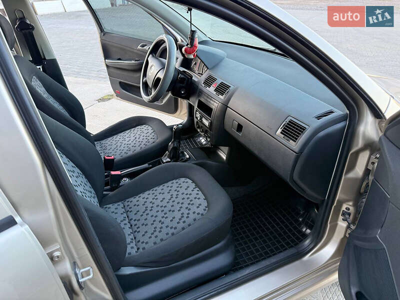 Универсал Skoda Fabia 2005 в Харькове