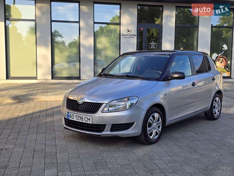 Хэтчбек Skoda Fabia 2012 в Мукачево