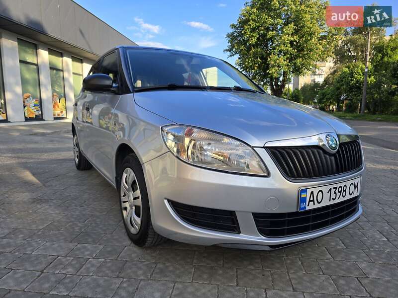 Хэтчбек Skoda Fabia 2012 в Мукачево