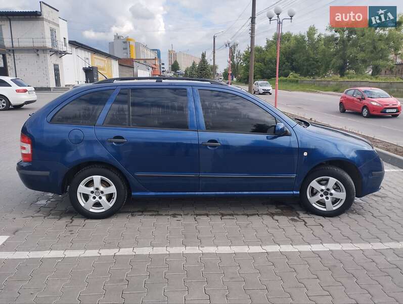 Універсал Skoda Fabia 2005 в Вінниці
