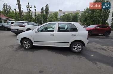Хэтчбек Skoda Fabia 2006 в 