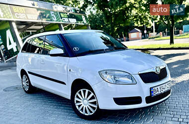 Універсал Skoda Fabia 2010 в Кропивницькому