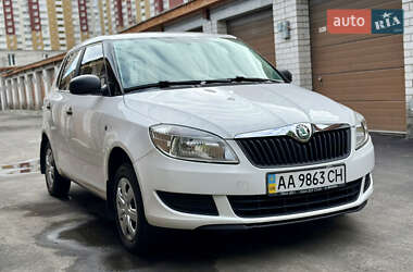 Хетчбек Skoda Fabia 2011 в Києві
