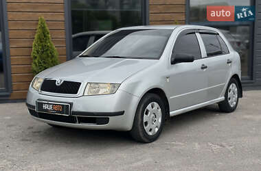 Хэтчбек Skoda Fabia 2002 в 