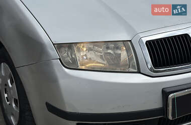 Хэтчбек Skoda Fabia 2002 в 