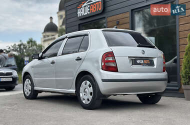 Хэтчбек Skoda Fabia 2002 в 