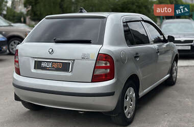 Хэтчбек Skoda Fabia 2002 в 