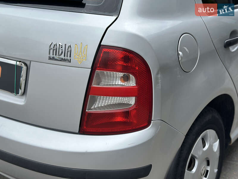 Хетчбек Skoda Fabia 2002 в Шептицькому