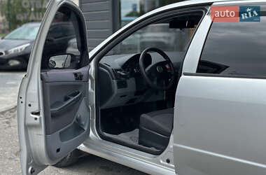 Хэтчбек Skoda Fabia 2002 в 