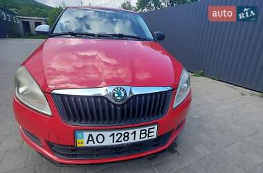 Хэтчбек Skoda Fabia 2010 в 