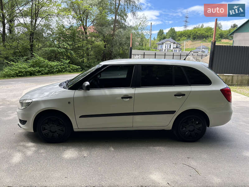 Універсал Skoda Fabia 2011 в Нижній Апші