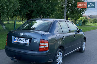 Седан Skoda Fabia 2005 в 