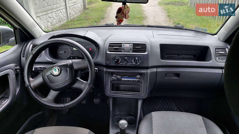 Хетчбек Skoda Fabia 2010 в Буську