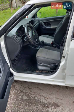 Хетчбек Skoda Fabia 2010 в Буську