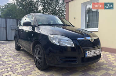 Хетчбек Skoda Fabia 2009 в Дніпрі