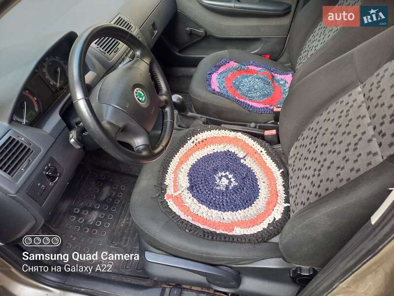 Универсал Skoda Fabia 2006 в Чернигове