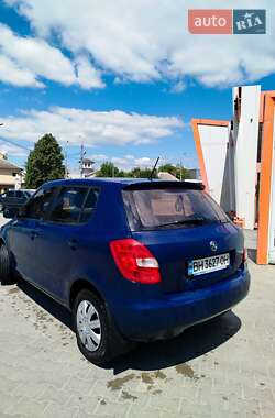 Хэтчбек Skoda Fabia 2013 в 