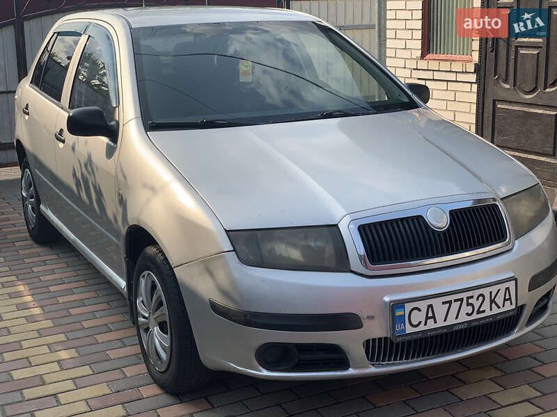 Хетчбек Skoda Fabia 2007 в Рокитному