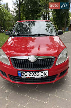 Хэтчбек Skoda Fabia 2014 в 