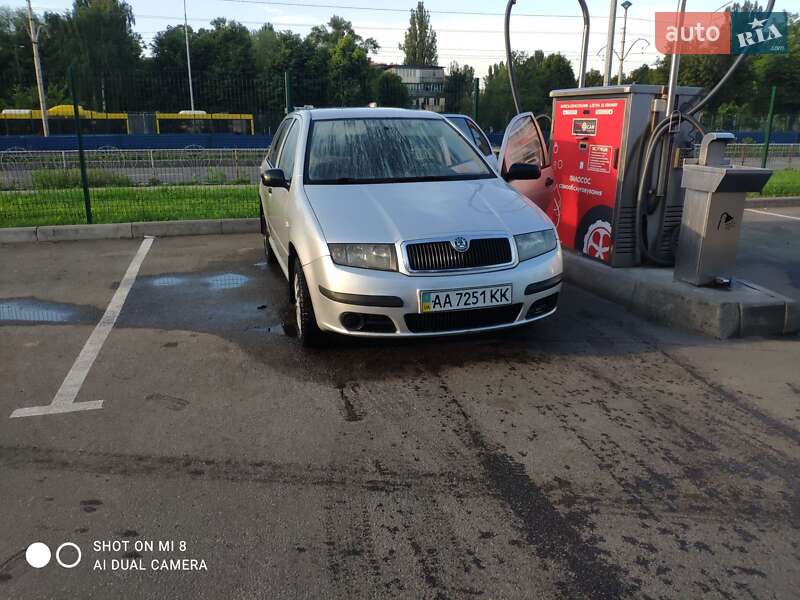 Хетчбек Skoda Fabia 2005 в Києві