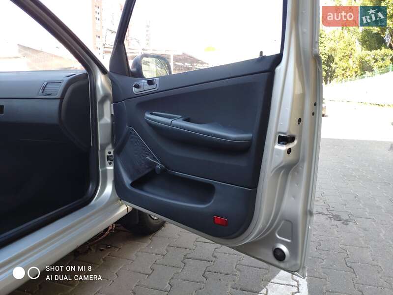 Хетчбек Skoda Fabia 2005 в Києві