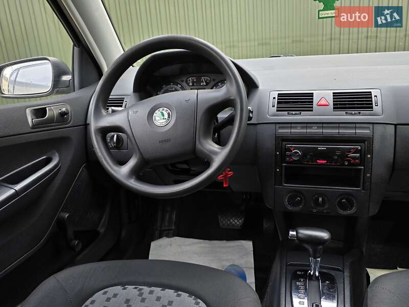 Хэтчбек Skoda Fabia 2006 в Тернополе