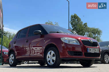 Хэтчбек Skoda Fabia 2008 в 