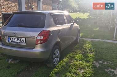 Хетчбек Skoda Fabia 2012 в 