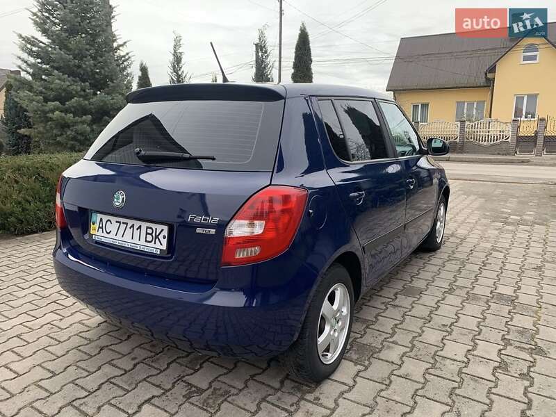 Хэтчбек Skoda Fabia 2011 в Ковеле