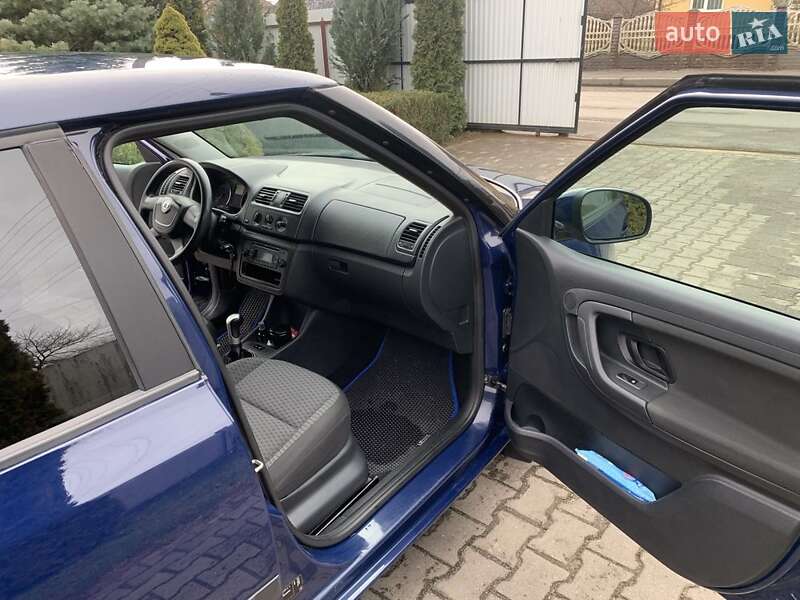 Хэтчбек Skoda Fabia 2011 в Ковеле