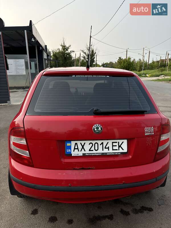 Хэтчбек Skoda Fabia 2006 в Харькове