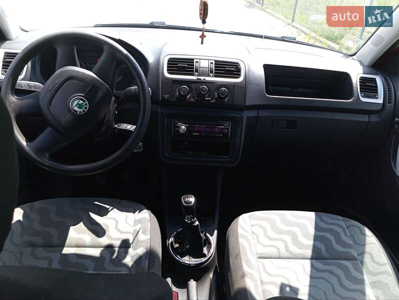 Хэтчбек Skoda Fabia 2010 в Вилке