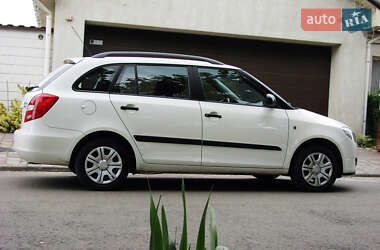 Універсал Skoda Fabia 2010 в Одесі