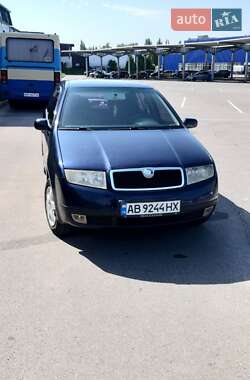 Седан Skoda Fabia 2002 в 