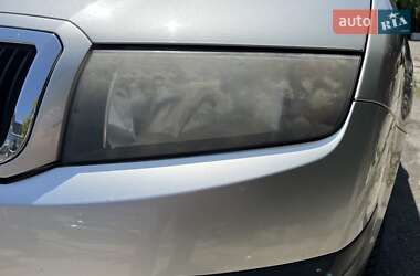 Хэтчбек Skoda Fabia 2006 в 