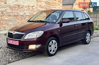 Універсал Skoda Fabia 2011 в Луцьку