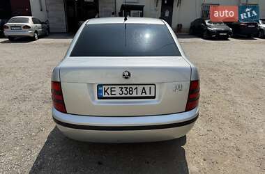 Седан Skoda Fabia 2004 в 