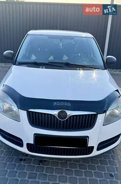 Хэтчбек Skoda Fabia 2008 в Днепре
