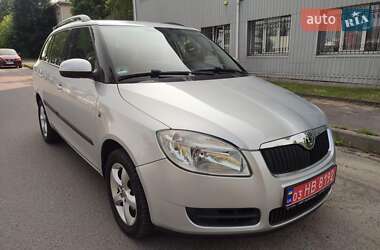 Универсал Skoda Fabia 2008 в Луцке