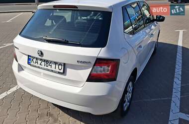 Хэтчбек Skoda Fabia 2017 в 