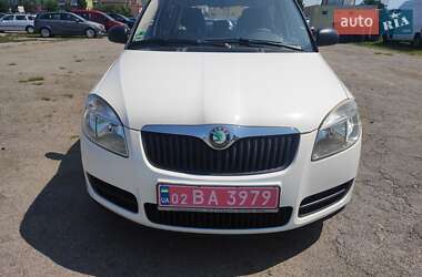 Хетчбек Skoda Fabia 2009 в 