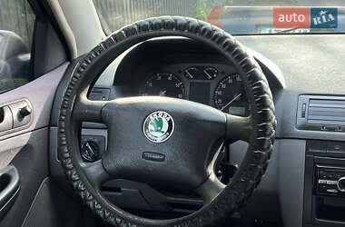 Хетчбек Skoda Fabia 2002 в 