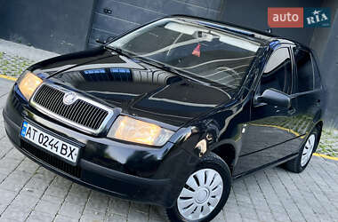 Хетчбек Skoda Fabia 2002 в 