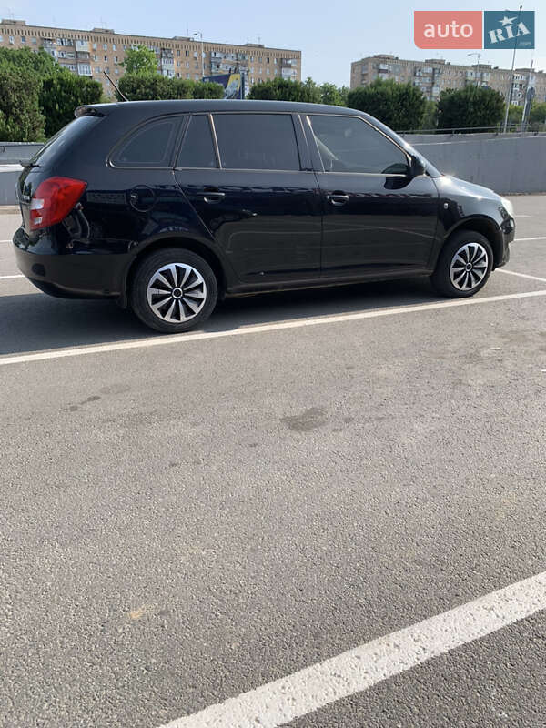 Універсал Skoda Fabia 2014 в Полтаві