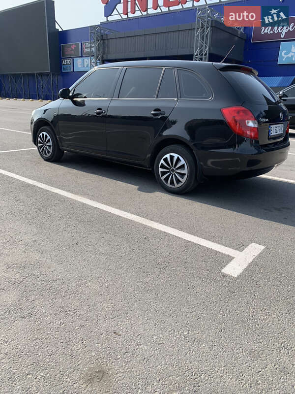 Універсал Skoda Fabia 2014 в Полтаві